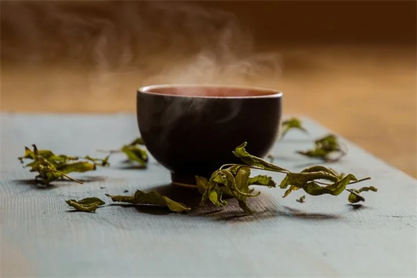 大丽花块茎を植える前に、たった1つのチェックを行うだけで無駄がなくなる